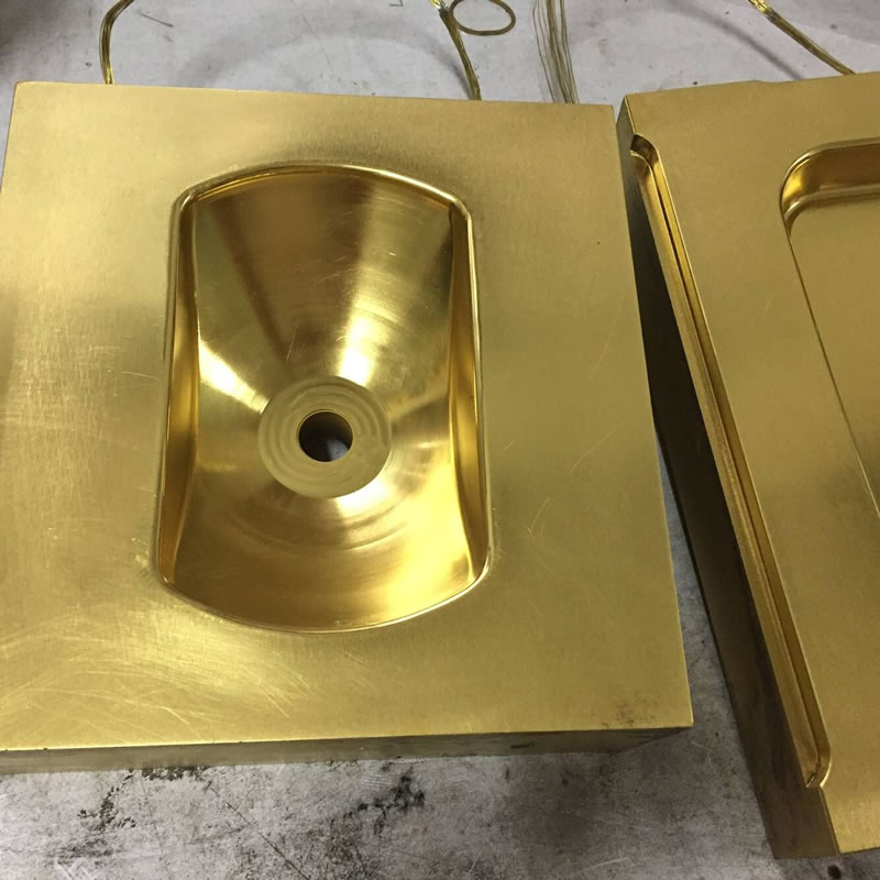 镀钛厂_镀钛加工_模具镀钛_刀具涂层_真空镀钛